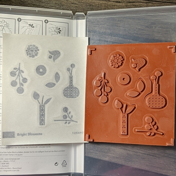 Stampin' Up! 'Bright Blossoms' set - Picture 2 of 5